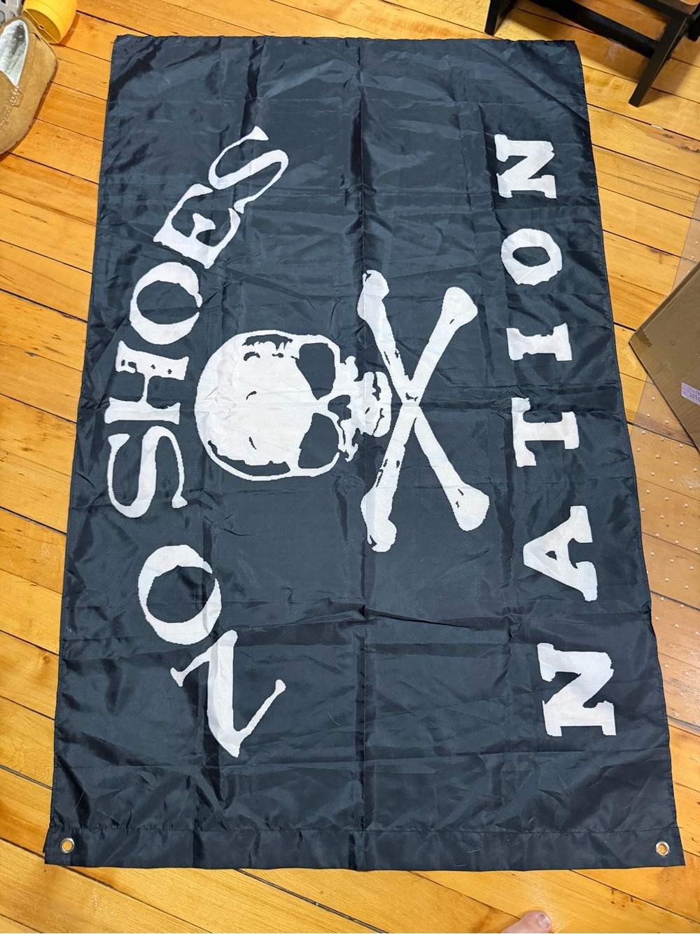 Kenny Chesney No Shoes Nation Skull Flag - Picture 4 of 5